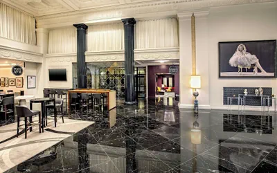 Photo 3 - Courtyard by Marriott Boston Downtown