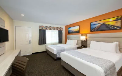 Photo 2 - Days Inn by Wyndham Monterey-Fisherman's Wharf Aquarium