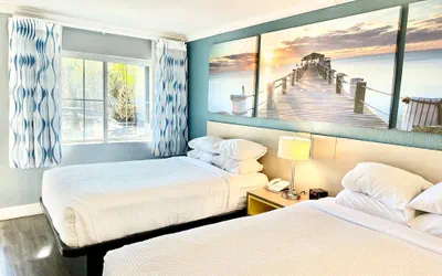 Photo 2 - Days Inn by Wyndham Pensacola - Historic Downtown