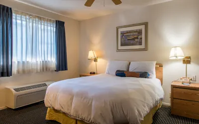 Photo 5 - Coral Reef Inn & Suites