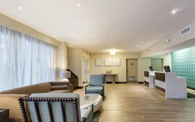 Photo 2 - Quality Inn Gulfport I-10