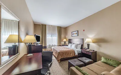 Photo 2 - Quality Inn West Plano - Dallas