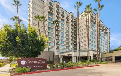 Photo 2 - DoubleTree by Hilton Hotel San Diego - Mission Valley