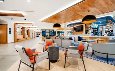 Photo 2 - Sheraton Chapel Hill Hotel