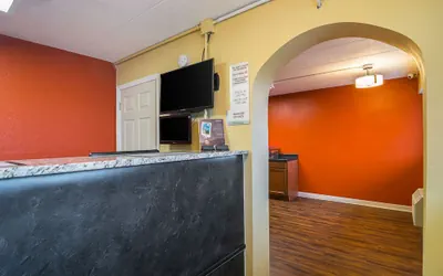 Photo 3 - Econo Lodge South Holland - Chicago Southland