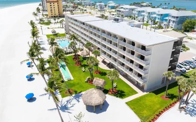 Photo 2 - Best Western Plus Beach Resort