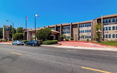 Holiday Inn Express & Suites Camarillo by IHG
