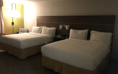 Photo 4 - Holiday Inn Express & Suites Camarillo by IHG