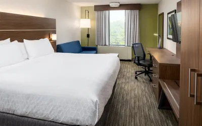 Photo 3 - Holiday Inn Express Atlanta Airport - College Park by IHG