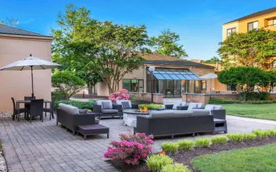 Photo 2 - Sonesta Select Greenbelt College Park