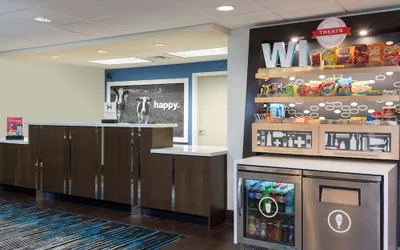 Photo 4 - Hampton Inn by Hilton Milwaukee Northwest