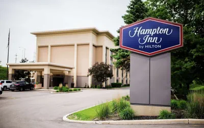 Photo 2 - Hampton Inn by Hilton Milwaukee Northwest