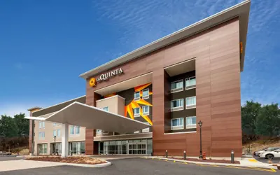 La Quinta Inn & Suites by Wyndham Middletown-Goshen