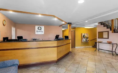 Photo 2 - Quality Inn & Suites Vancouver - Hazel Dell