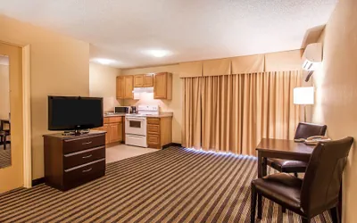 Photo 3 - Quality Inn & Suites Vancouver - Hazel Dell