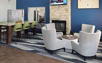 Photo 5 - Comfort Suites Terre Haute University Area