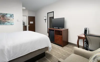 Photo 5 - Holiday Inn Express Boston North-Woburn by IHG