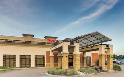 Photo 2 - Drury Inn & Suites St Joseph