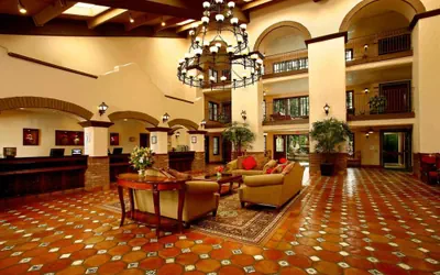 Photo 3 - The Buena Park Grand Hotel & Suites