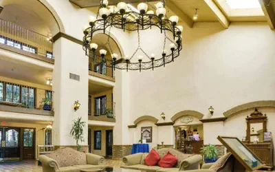 Photo 5 - The Buena Park Grand Hotel & Suites