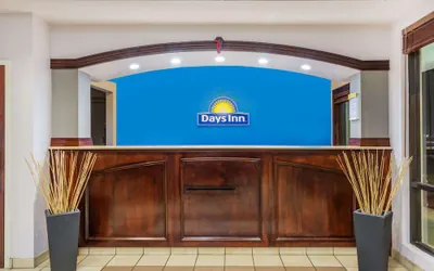 Photo 4 - Days Inn by Wyndham Pearl/Jackson Airport