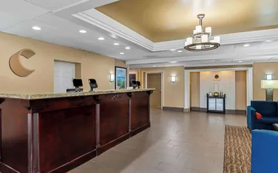 Photo 3 - Comfort Inn & Suites Staunton
