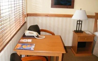 Photo 3 - Cousins Country Inn
