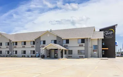Photo 2 - Sleep Inn & Suites Salina I-135