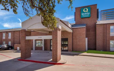 Photo 2 - Quality Inn & Suites Richardson-Dallas