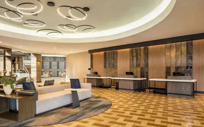 Photo 2 - Sheraton Detroit Metro Airport