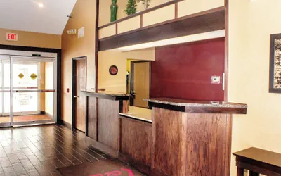 Photo 3 - Red Roof Inn Fargo - I-94/ Medical Center