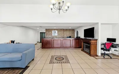 Photo 4 - Quality Inn Plainview