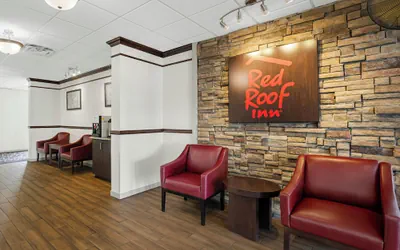 Photo 5 - Red Roof Inn Gurnee - Waukegan