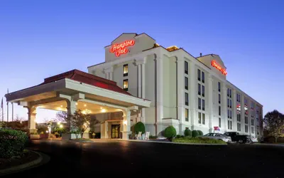 Photo 2 - Hampton Inn Winston-Salem Hanes Mall