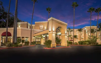 Photo 2 - Best Western Escondido Hotel