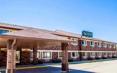 Photo 2 - Quality Inn & Suites Champaign North - Urbana