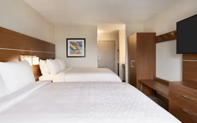 Photo 3 - Holiday Inn Express Plattsburgh by IHG