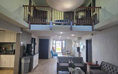 Photo 3 - Days Inn by Wyndham Portage/Cascade Mountain area