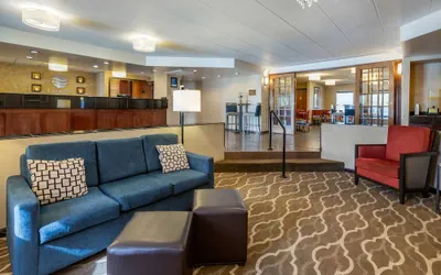 Photo 3 - Comfort Inn Grand Rapids Airport