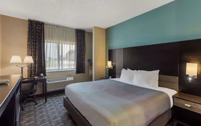 Photo 4 - Quality Inn Galesburg near US Highway 34 and I-74