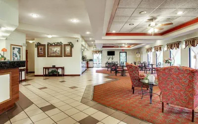 Photo 4 - Quality Inn & Suites Clinton - Jackson West