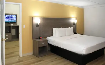 Photo 2 - Quality Inn Aurora Denver