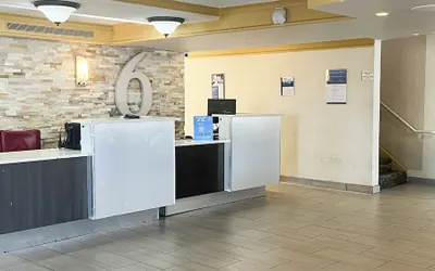 Photo 3 - Motel 6 Aurora, CO – Medical Center