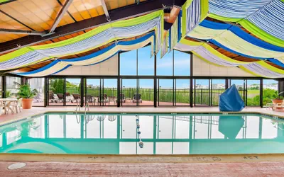 Photo 2 - Comfort Inn Gold Coast