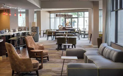 Photo 2 - Courtyard by Marriott Richmond/Berkeley