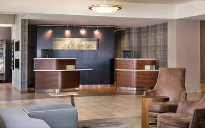 Photo 3 - Courtyard by Marriott Richmond/Berkeley