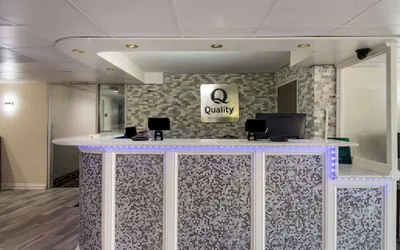 Photo 4 - Quality Inn Aurora - Naperville Area