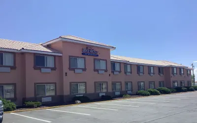 Photo 2 - Baymont Inn & Suites by Wyndham