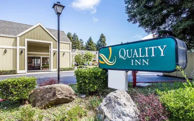 Photo 2 - Quality Inn Petaluma - Sonoma