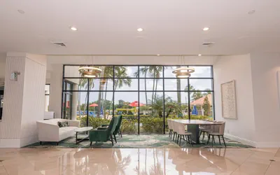 Photo 5 - Hilton Palm Beach PBI